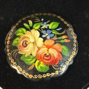 247- Vtge Russian hand-painted lacquer signed floral design blk background